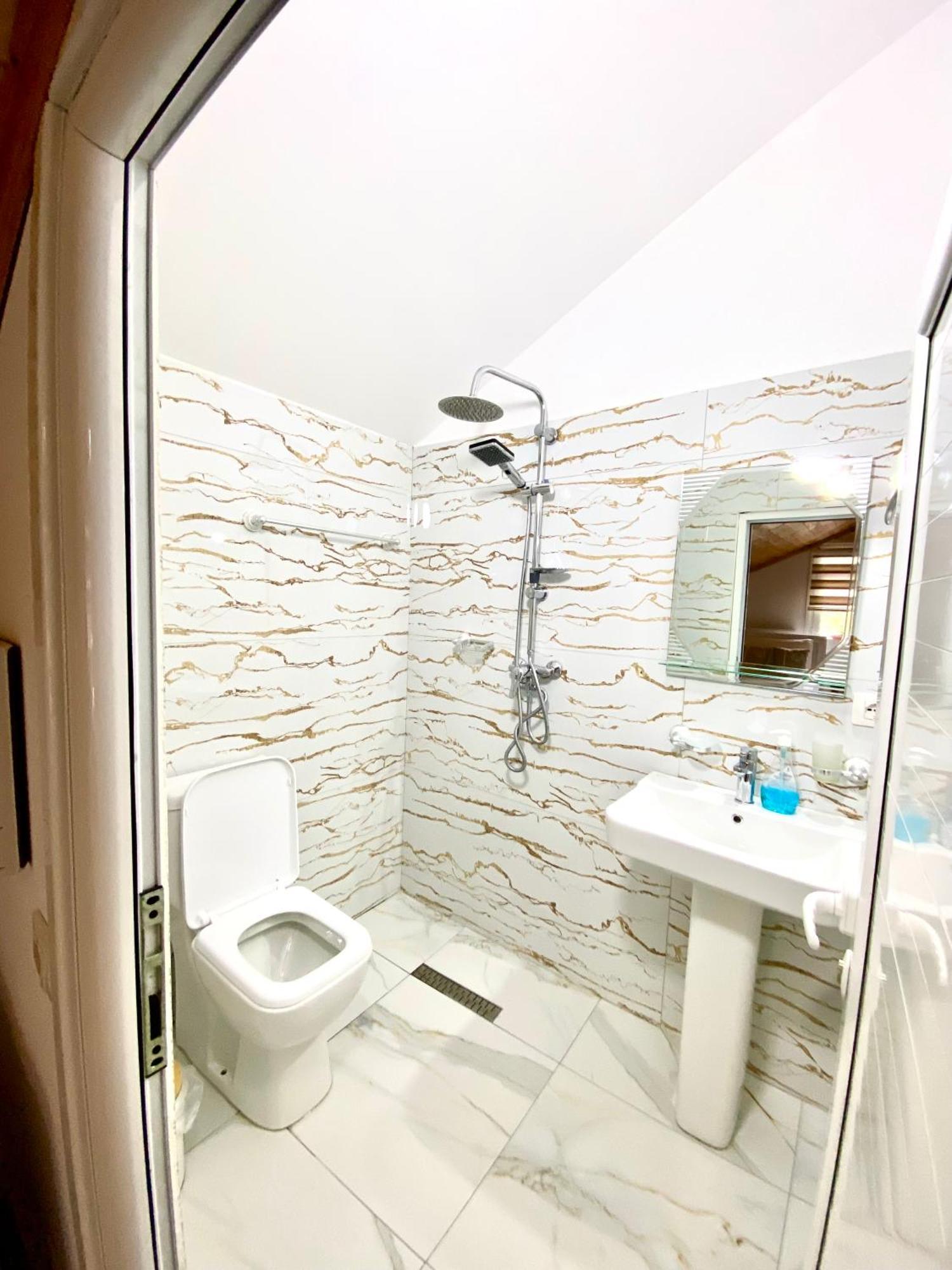Guest House Rean Berat Dış mekan fotoğraf